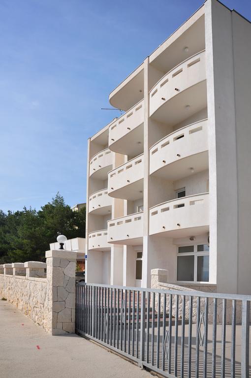 Sunrise Studio Apartments 3 لوكفا روجوزنيكا المظهر الخارجي الصورة