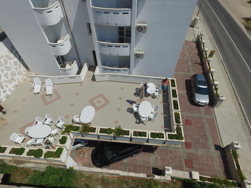 Sunrise Studio Apartments 3 لوكفا روجوزنيكا المظهر الخارجي الصورة
