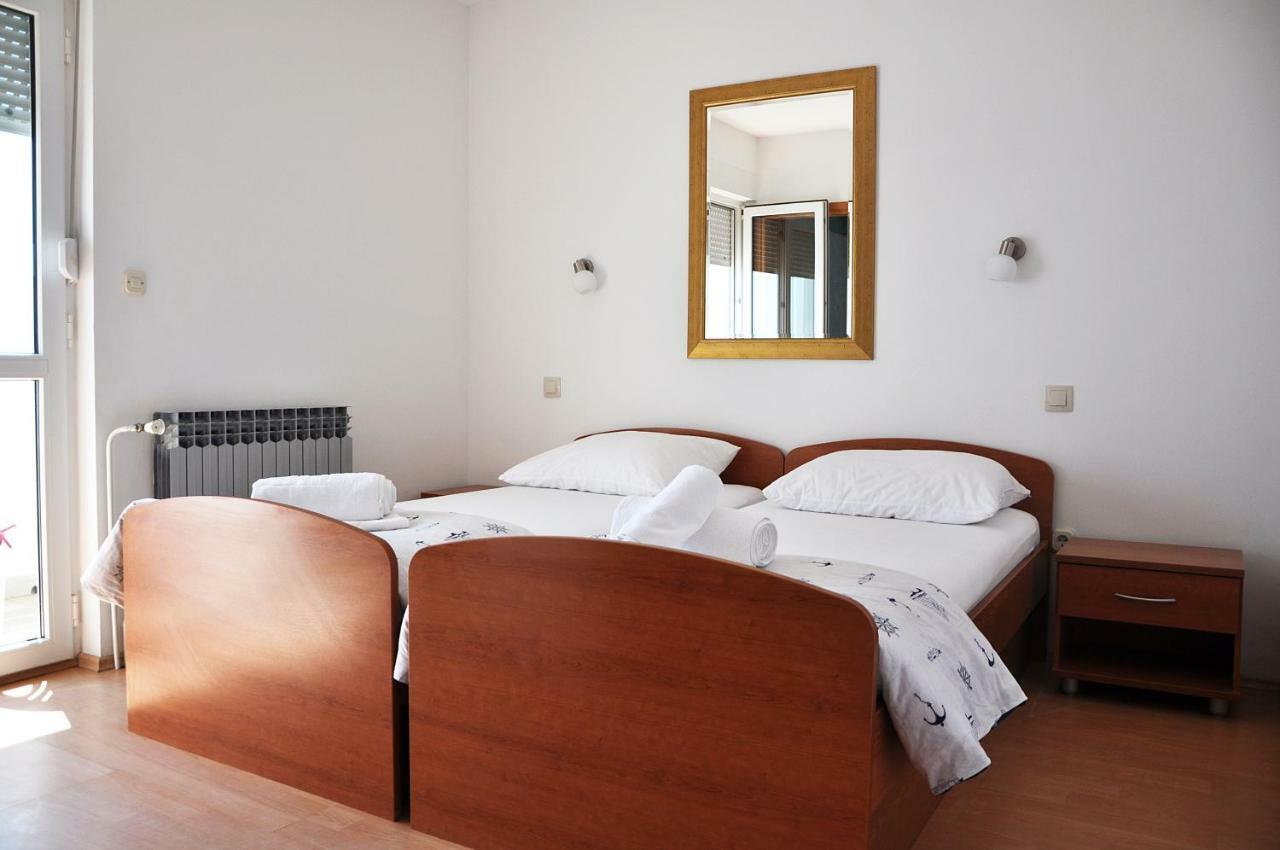 Sunrise Studio Apartments 3 لوكفا روجوزنيكا المظهر الخارجي الصورة