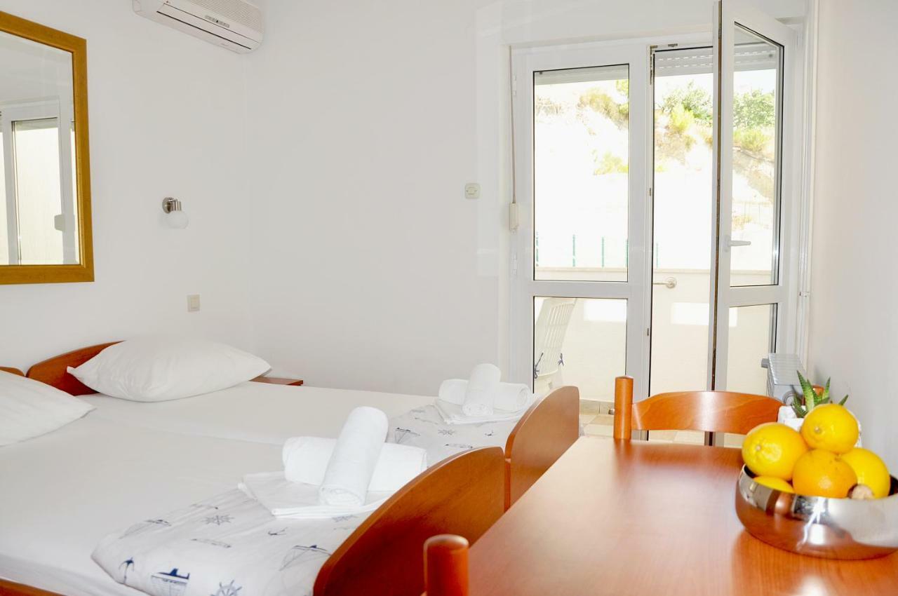 Sunrise Studio Apartments 3 لوكفا روجوزنيكا المظهر الخارجي الصورة